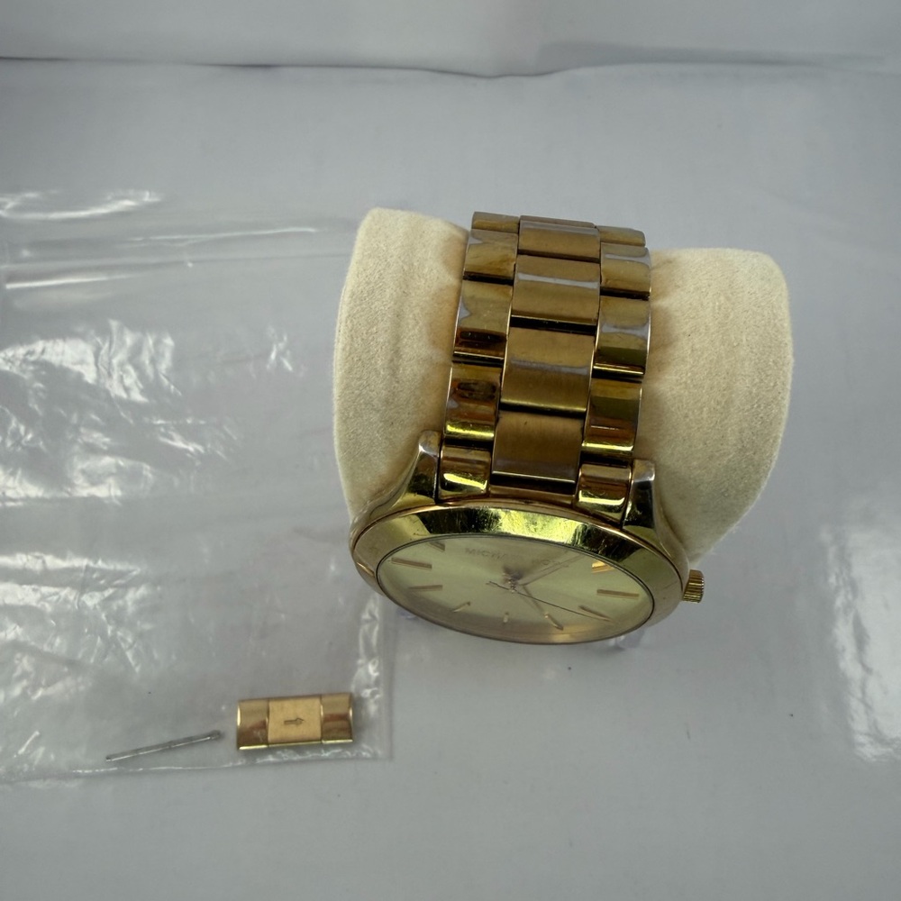 Michael kors gold watch